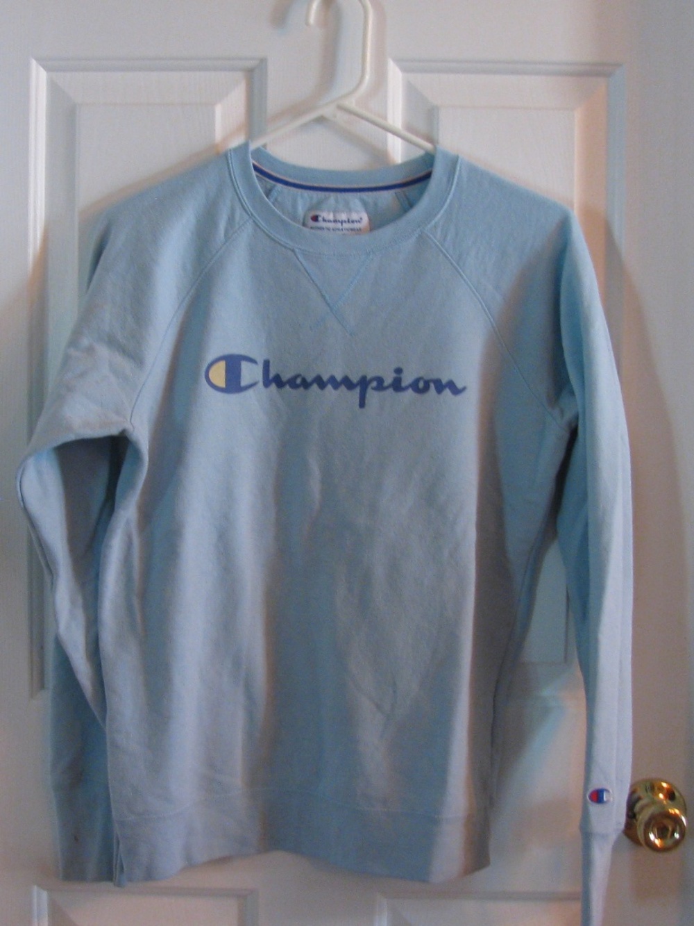 Champion Sweatshirt Medium Baby Blue Logo Pullover Sweater